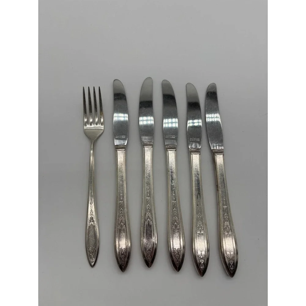Vintage Stainless Steel Flatware Butter Knives & Fork Ornate Pattern Set‎ Lot